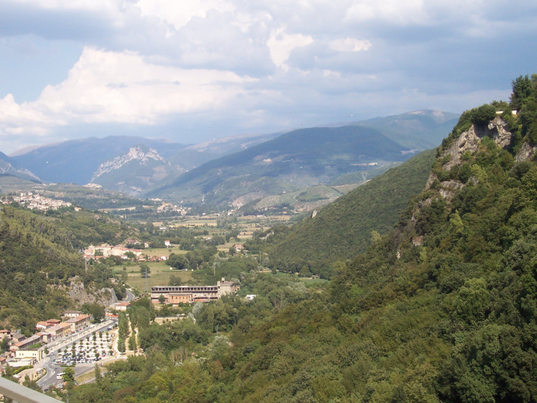 in bicicletta sulla ferrovia spoleto norcia