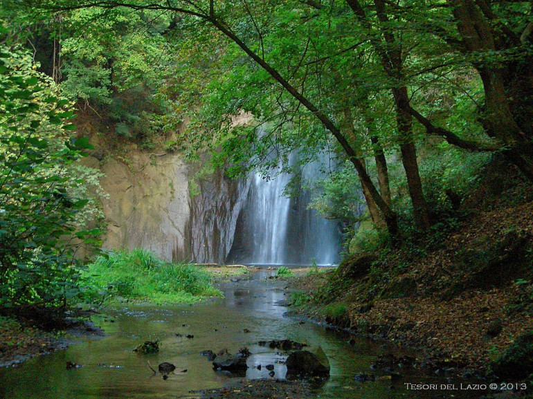 Wasserfälle von Castel Giuliano, etruskische Dorf in der Nähe von Rom