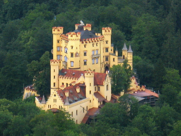 Il castello di Hohenschwangau, foto via Wikipedia