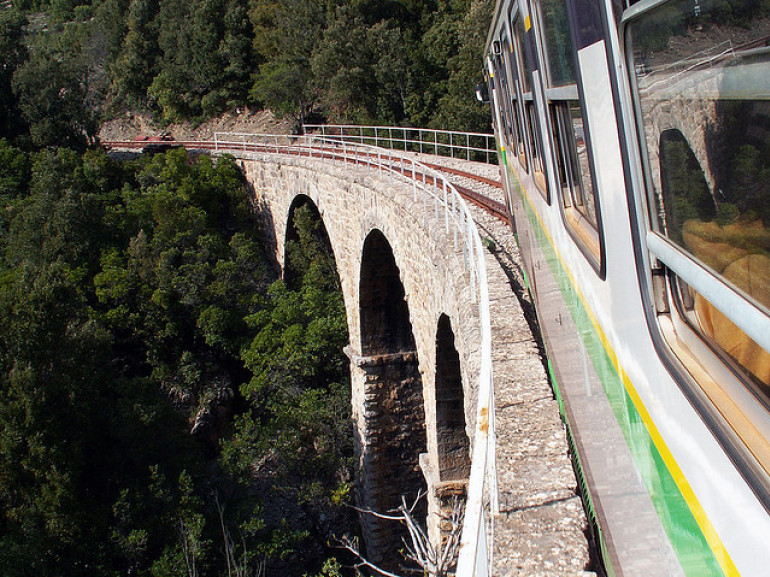 Pendenze temerarie sulla Ferrovia Arbatax - Mandas, foto di Giorgio Altieri via Flickr
