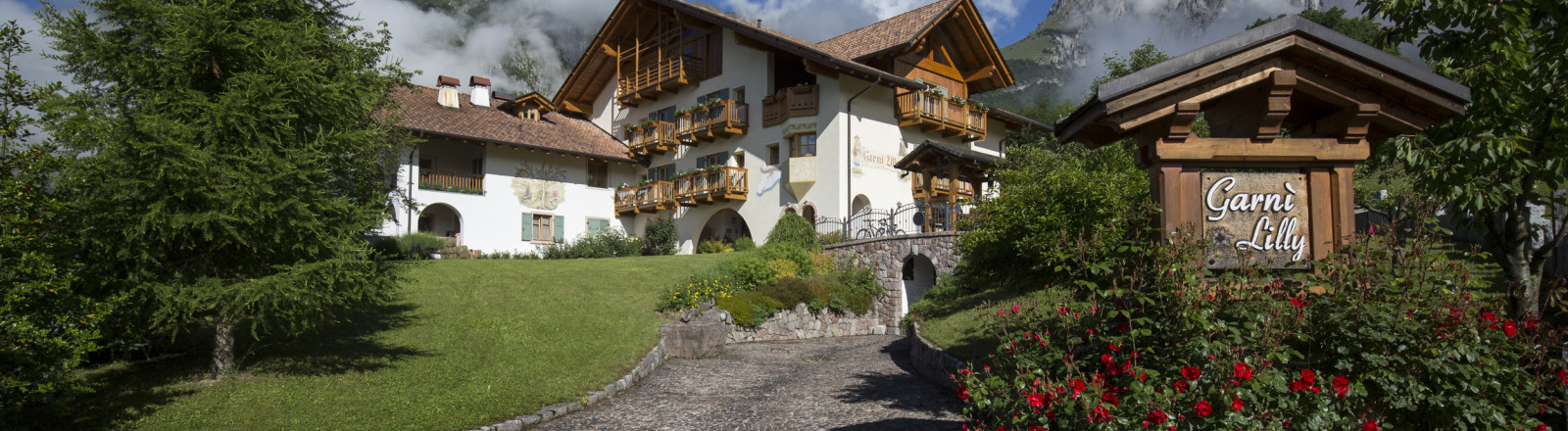 Garni Lilly Green Bed Breakfast In San Lorenzo Dorsino Trento Trentino South Tyrol It