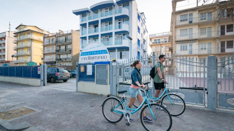 hotel mediterraneo sottomarina