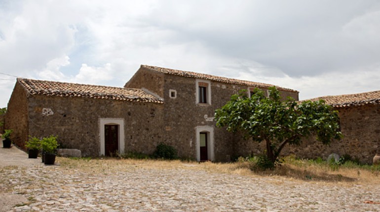 il vecchio frantoio green farm house in scillato palermo sicilia it