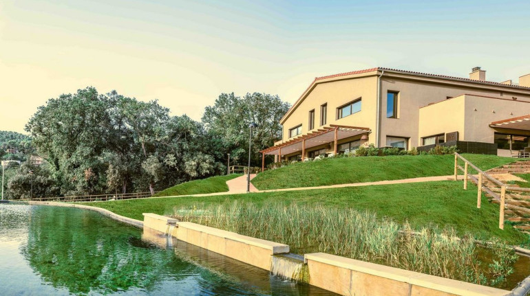 Mas Salagros Green Resort In Vallromanes Barcelona Catalunya Es