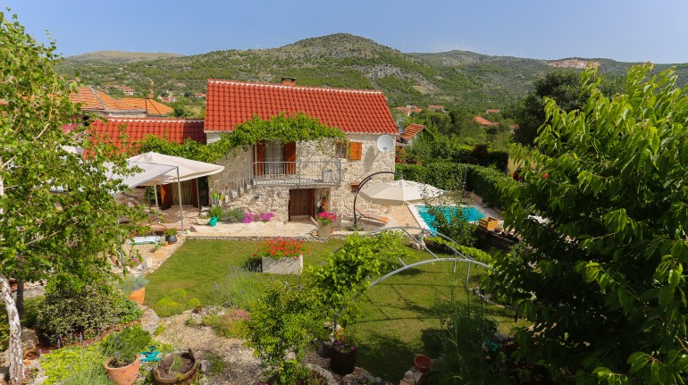 Home Sweet Home Green House In Vrsine Opcina Marina Split