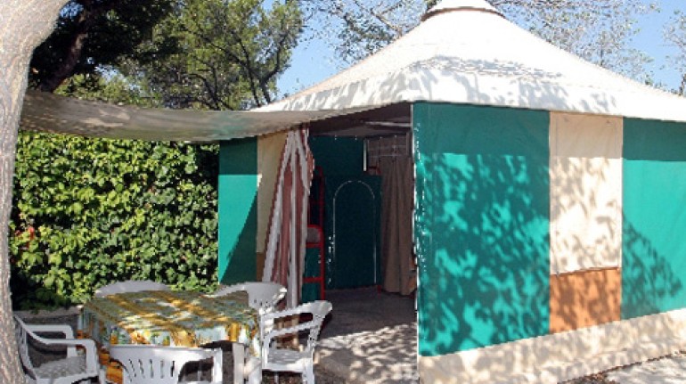 Camping Marius Green Camping In Martigues Bouches Du Rhone Provence Alpes Cote D Azur Fr