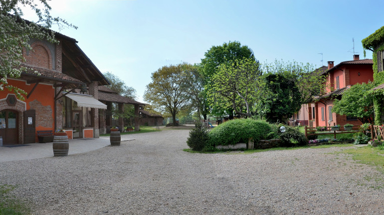 Cascina Selva Agriturismo Ecosostenibile A Ozzero Milano