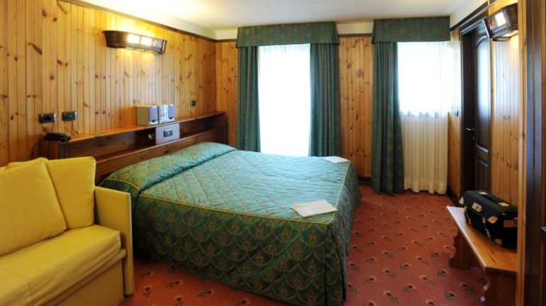 Hotel Bouton Dor Green Hotel In Cogne Aosta Valle D