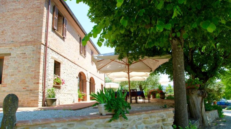Agriturismo Biologico Villa Rosa Green Farm House In Montefelcino Pesaro Urbino Le Marche It