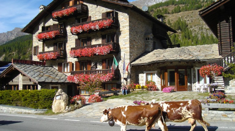 Petit Hotel Green Hotel In Cogne Aosta Valle Daosta It