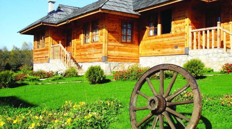 Eco Ethno Village Vranesa Green Tourist Village In Kokin Brod Zlatiborski Okrug Rs