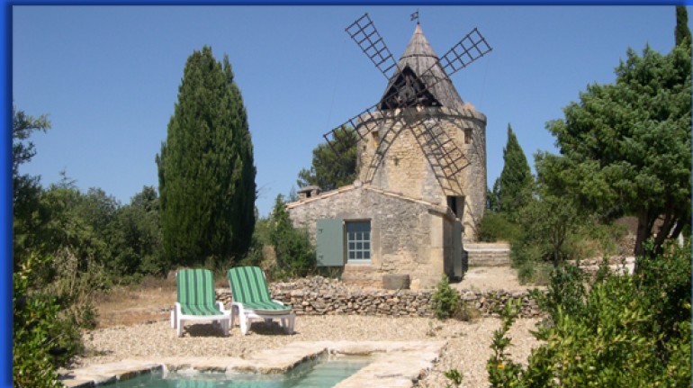 Moulin De Maitre Cornille Castillon Du Gard